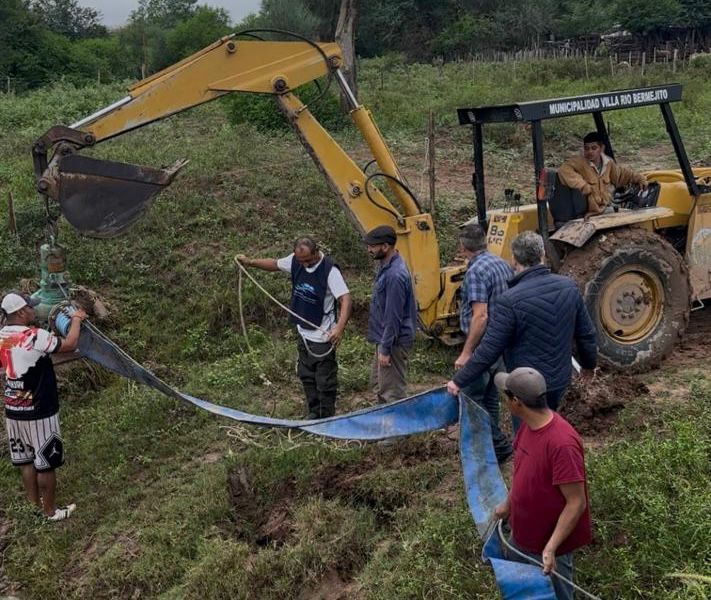 *VILLA R&Iacute;O BERMEJITO: APA INSTAL&Oacute; UN EQUIPO DE BOMBEO PARA ACELERAR EL DRENAJE Y ALIVIAR LAS ZONAS CR&Iacute;TICAS*