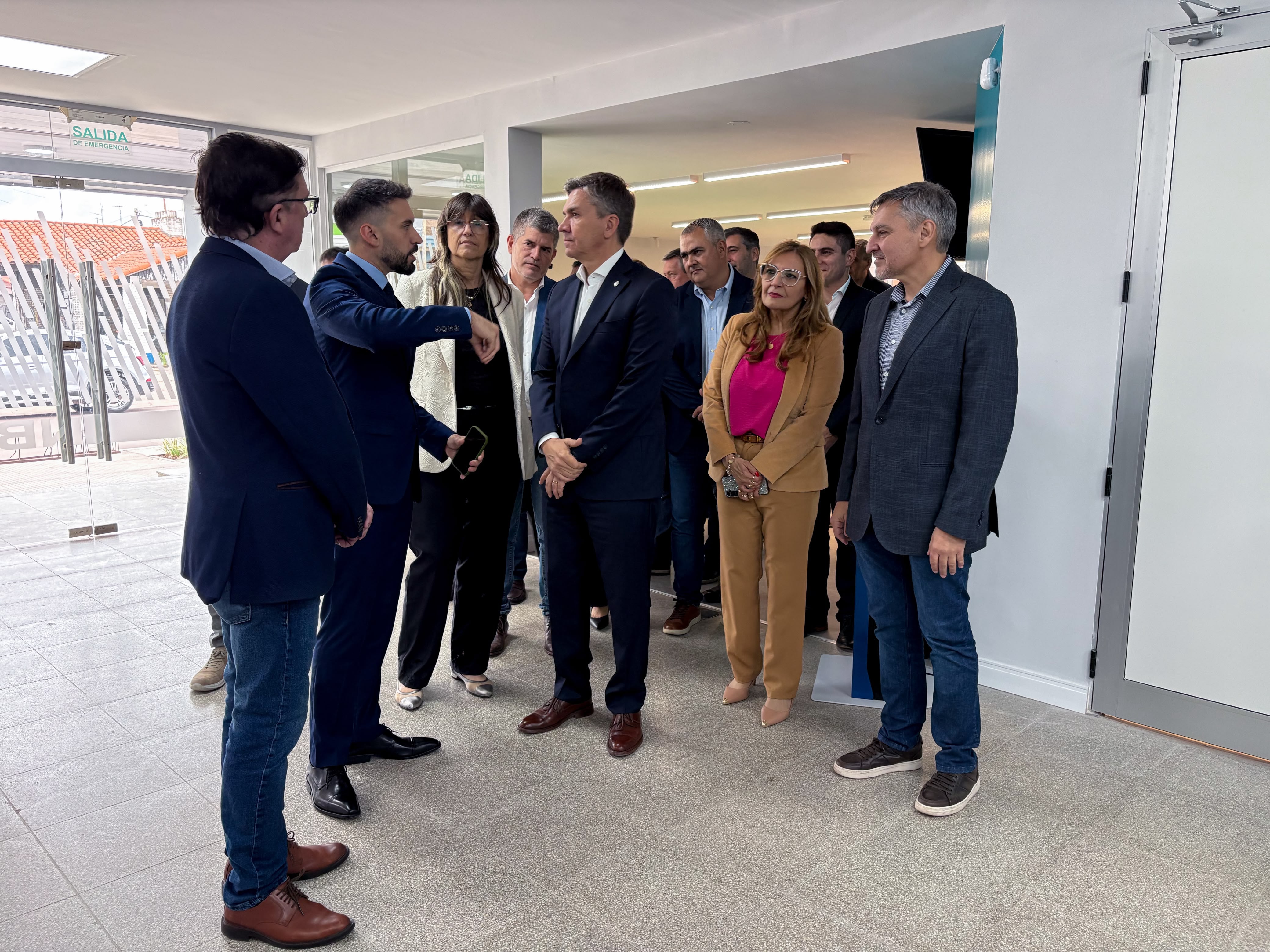*VILLA &Aacute;NGELA: ZDERO INAUGUR&Oacute; LAS REMODELACIONES INTEGRALES DE LA SUCURSAL DEL NUEVO BANCO DEL CHACO