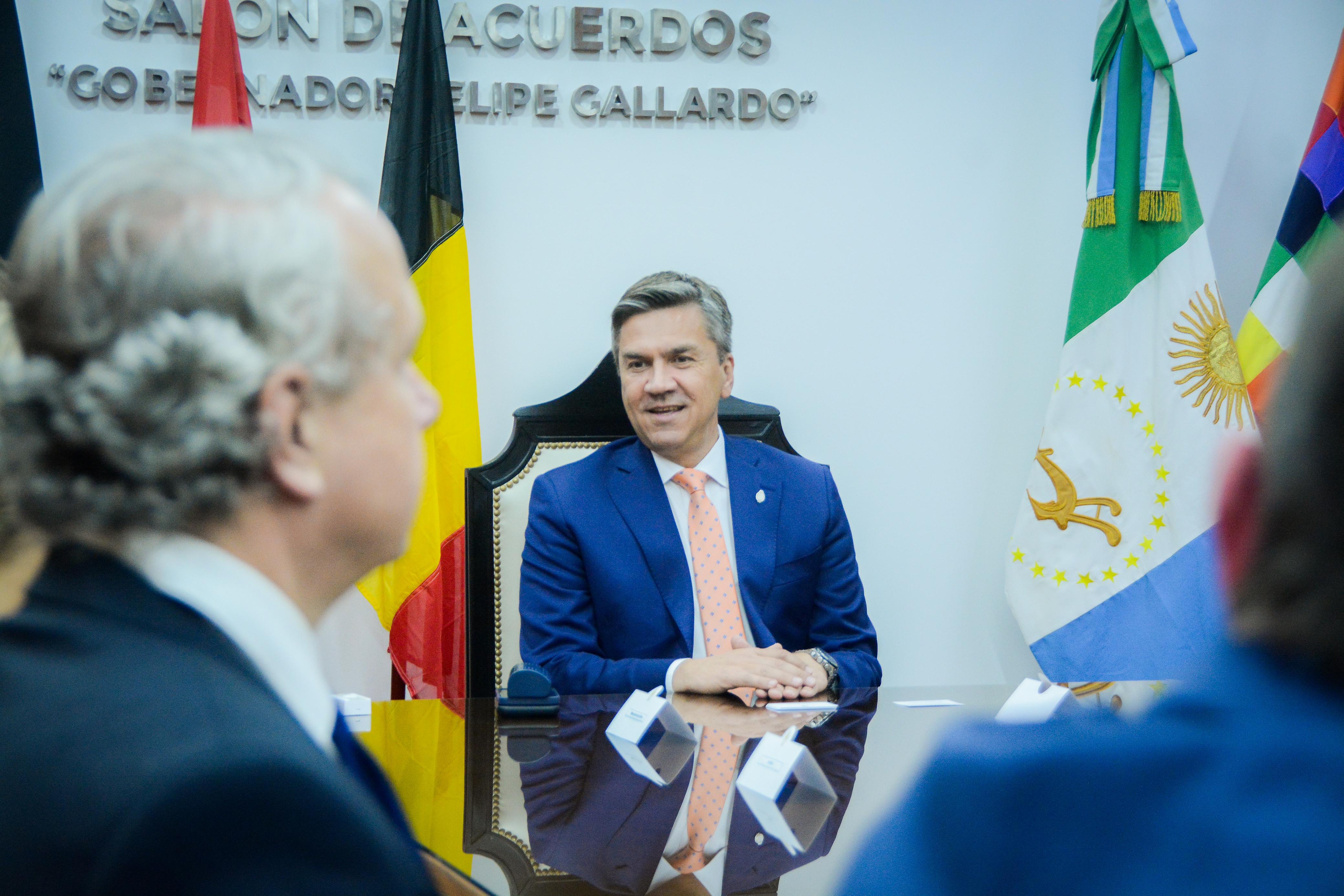 *EL GOBERNADOR LEANDRO ZDERO RECIBIÓ A LOS EMBAJADORES DE AUSTRIA, HUNGRÍA, BÉLGICA Y ALEMANIA*