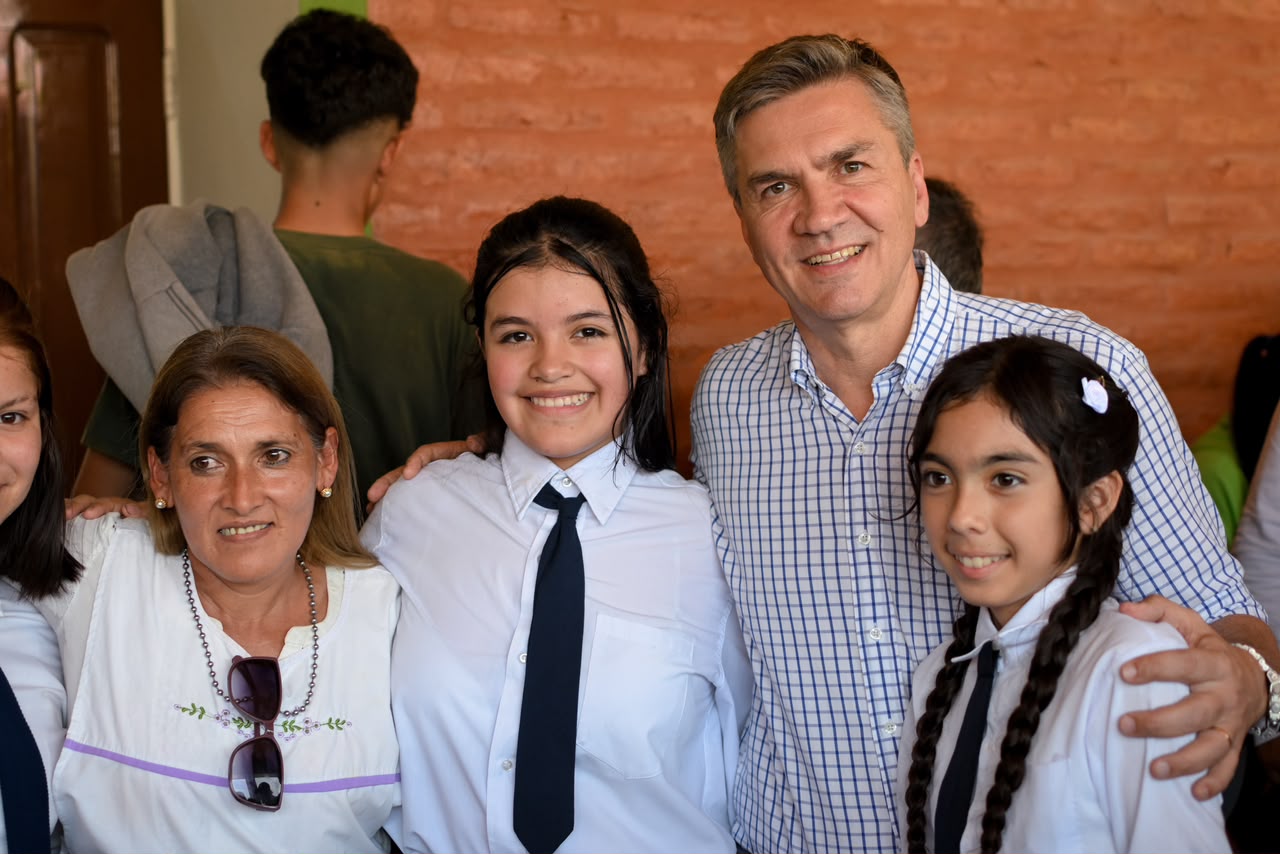 *WICH&Iacute;-EL PINTADO: ZDERO INAUGUR&Oacute; A NUEVO EL EDIFICIO DE LA ESCUELA BILING&Uuml;E INTERCULTURAL N&deg;4*