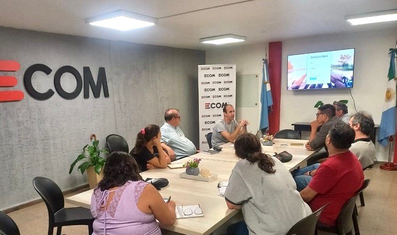 AVANZA LA IMPLEMENTACIÓN DEL NUEVO SISTEMA DE GESTIÓN DE MUESTRAS DE SUELO Y AGUA QUE FUE DESARROLLADO POR LA EMPRESA ECOM CHACO