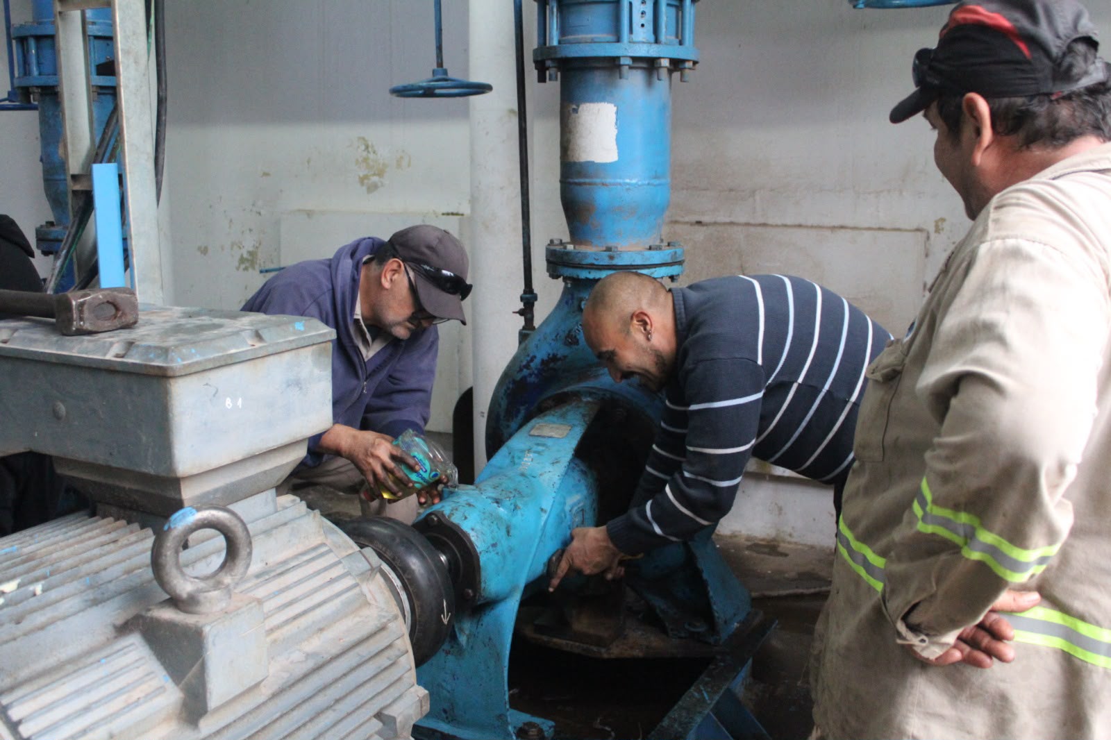 *QUED&Oacute; REPARADA LA SEGUNDA BOMBA DE CISTERNA SUR Y SE RECUPERA EL SUMINISTRO DE AGUA*
